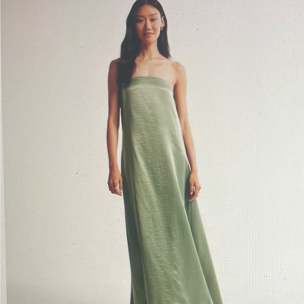 Elegant Green Strapless Dress